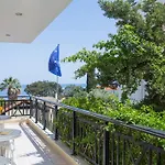 Malvasia Corner - Ex Romeo's House Apartment *