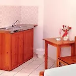 Malvasia Corner - Ex Romeo's House Apartment *
