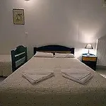 Malvasia Corner - Ex Romeo's House Apartment Monemvasia