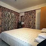 Malvasia Corner - Ex Romeo's House Apartment *