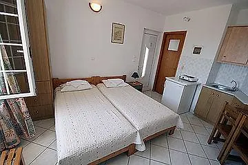 Malvasia Corner - Ex Romeo's House