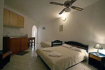 Malvasia Corner - Ex Romeo's House * Monemvasía