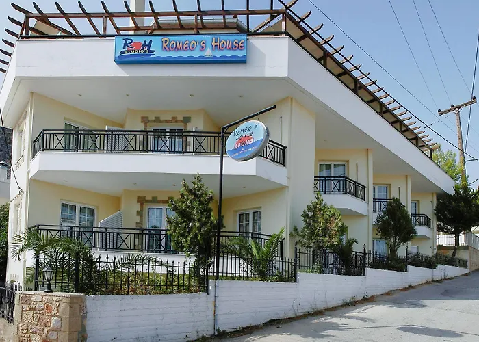 Malvasia Corner - Ex Romeo's House Apartman